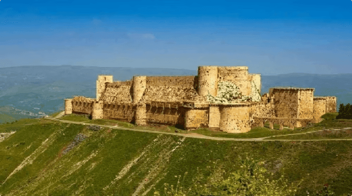 فنادق قلعة الحصن